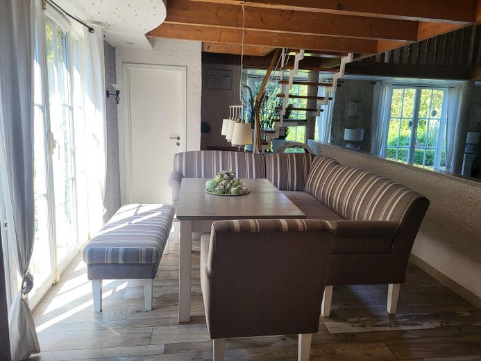 Exclusive detached house near Norddeich with pool, sauna, horse keeping – Esszimmer