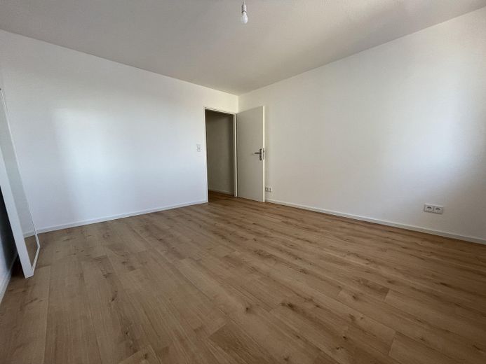 Großzügige 2,5-Zimmer Wohnung mit Einbauküche zentral in Kempten – Schlafzimmer