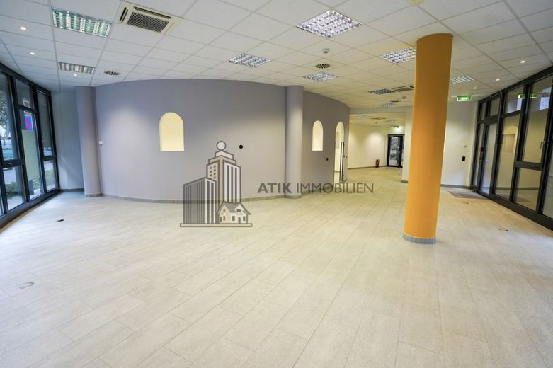 ATIK: Einzelhandelsflächen im Gesundheits- und Ärztezentrum Lusanum – Einzelhandelsfläche
