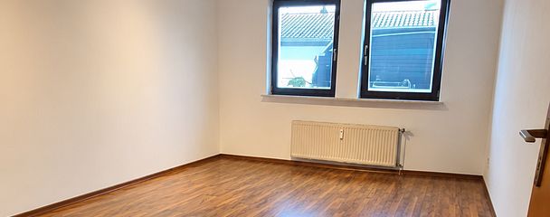 Luminoso y cuidado piso de 2 habitaciones con cocina y baño