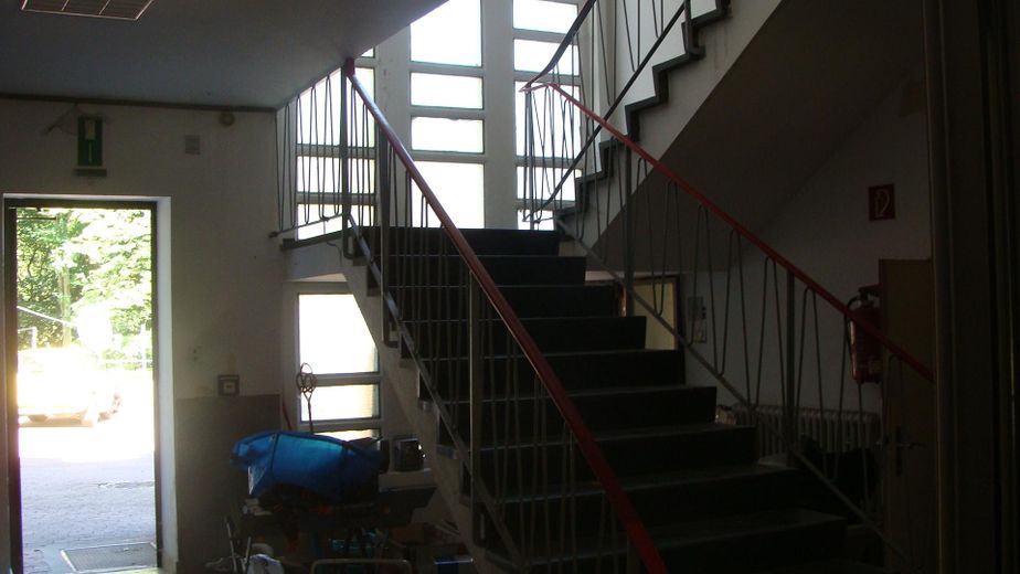 Grande proprietà con tre edifici in posizione privilegiata su un terreno boschivo di 33.600 m² – Foto 18
