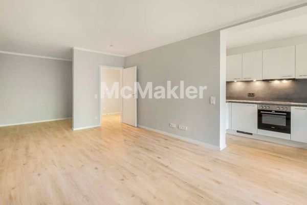 Moderne 1-Zimmer-Wohnung nach Sanierung mit Stellplatz