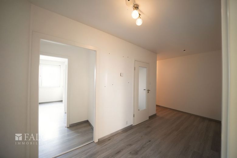 3-Zimmer-Wohnung mit Balkon - ideale Basis für Ihre Wohnideen – Flur 2