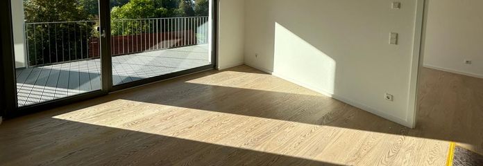Top moderne, neuwertige 2 ZiKüche/Bad/ großer Balkon - Königsbergerstraße 1b
