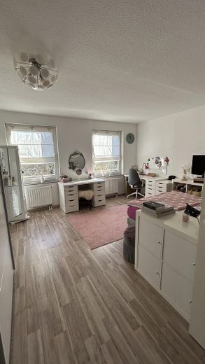 Schlafzimmer 1