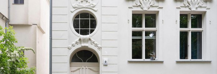 Rarität! Barrierefreie Gartenwohnung in Neobarock-Villa! – Haupteingang