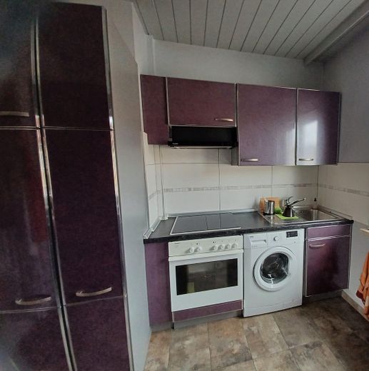 Bright 4-room apartment by Nuremberg City Park – Küche 3