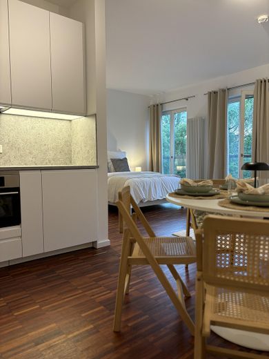 Appartamento premium in posizione privilegiata nel quartiere Mitte di Berlino – Foto 1