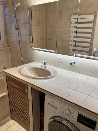 Appartamento di 3,5 locali a Esslingen St. Bernhardt da privato – Bad