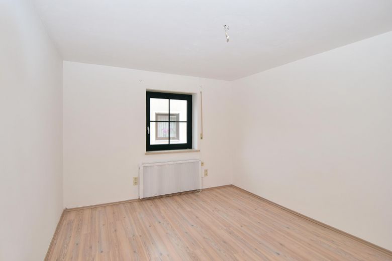Schönes Stadthaus 140 m2 ohne Maklerprovision in 94333 Geiselhöring (Straubing/Haindling) – Schlafzimmer 1. OG
