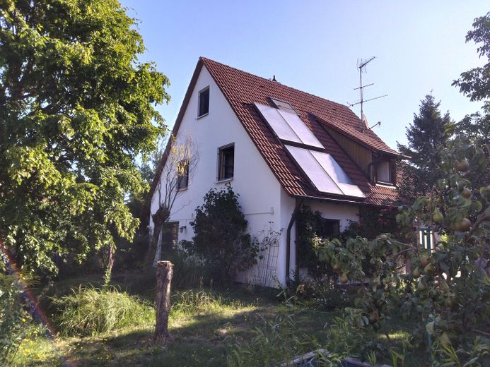 Per famiglie, casa unifamiliare indipendente a Eckental Brand da privato – Außenansicht nach Nord Ost