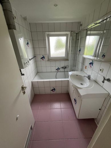 Helle 3-Zimmer Wohnug mit Balkon und Stellplatz in Eberbach an der Fils – Foto 13
