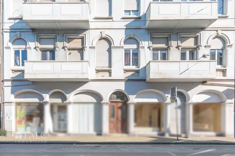 Erdgeschosswohnung - solide Basis mit guter Verkehrsanbindung – Hausansicht