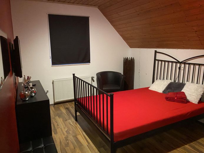 PRECIO REDUCIDO: Dos terrenos con tres casas y potencial de desarrollo – Foto 25