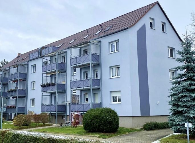 Spacieux appartement de 4 pièces avec magnifique vue sur la verdure – Foto 1