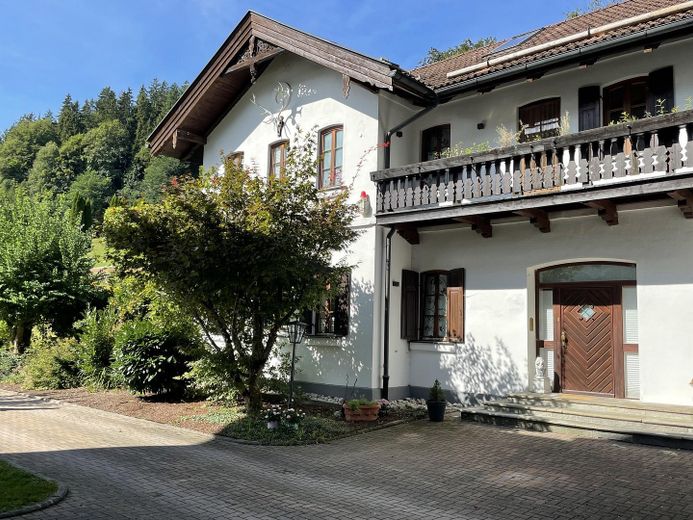 Historisches Wohnen im Park, Seenähe, gute Lage - von Privat – Foto 1