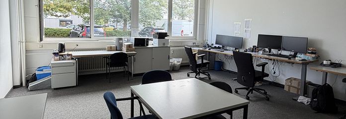 Helle Bürofläche ca. 100 m² – mit 3 Räumen und Stellplätzen – Büro 36 m²