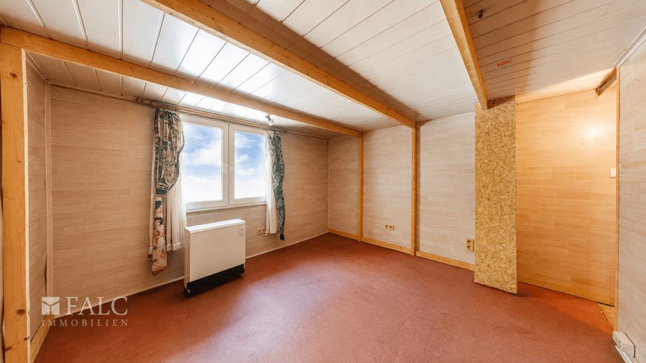 Fachwerkhaus mit Charme - Doppelhaushälfte zur individuellen Gestaltung – Elternschlafzimmer