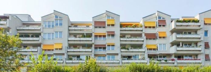 Grandiose 3 Raum Wohnung mit großen Balkon im Veilchenweg