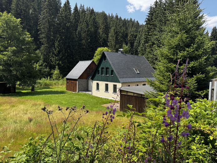 Historisches Forsthaus am Kamm im Erzgebirge – Forsthaus Idylle