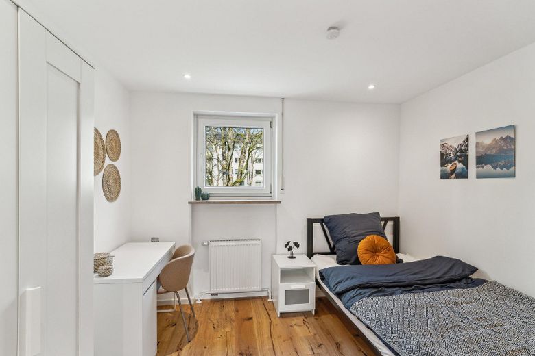 Top-Uni-Lage! Modern möbliertes Zimmer in sanierter WG | All-inclusive - mit Strom und Internet – WG-Zimmer
