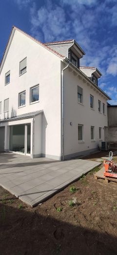Trebur'da özelden ilk kullanım yeni yarı müstakil ev – Terrasse mit großer Glasfront