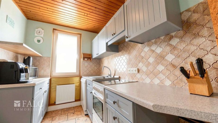 Renovierte Doppelhaushälfte in Altböckingen - FALC Immobilien Heilbronn – Das Reich der Küchenfee (1. OG)