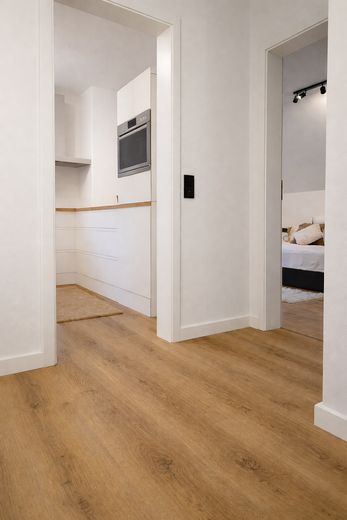 Flur Blick Küche/Wohnzimmer