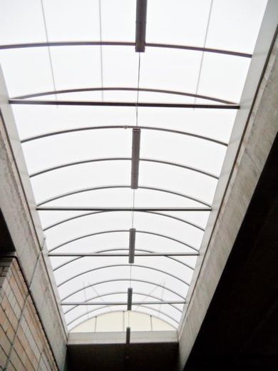 Magazzino, produzione, ufficio/locali sociali 750m² + 206m², area esterna >5000m² (opzione + lavorazione CNC circa 400m²) – Lichtdach