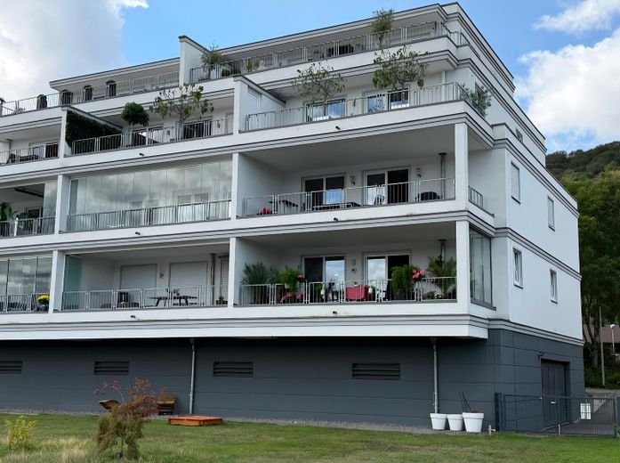 Exclusivo apartamento de 2 habitaciones con balcón de 22 m2 en primera línea del Rin – Foto 5