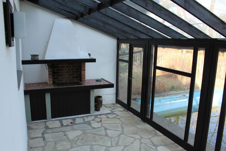 Terrasse mit Außenkamin