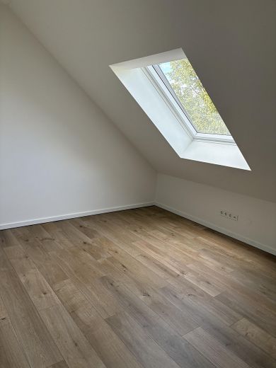 Exklusive 4-Zimmer-Wohnung mit großem Balkon – Foto 15