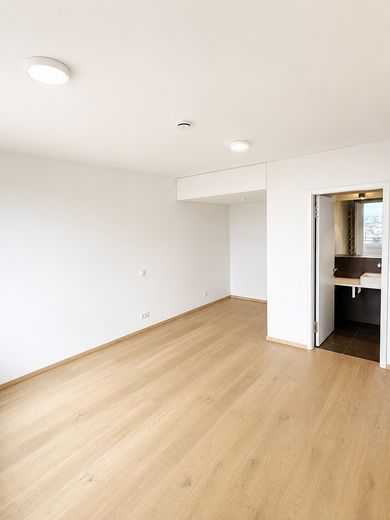 Exclusief 3-kamer-penthouse in het PRÄDIUM Frankfurt | 169 m² | skylinezicht | 18e verdieping – Schlafzimmer und Bad kombinier
