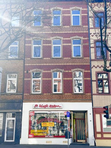 Bezugsfreie Kernsanierte Eigentumswohnung – Haus