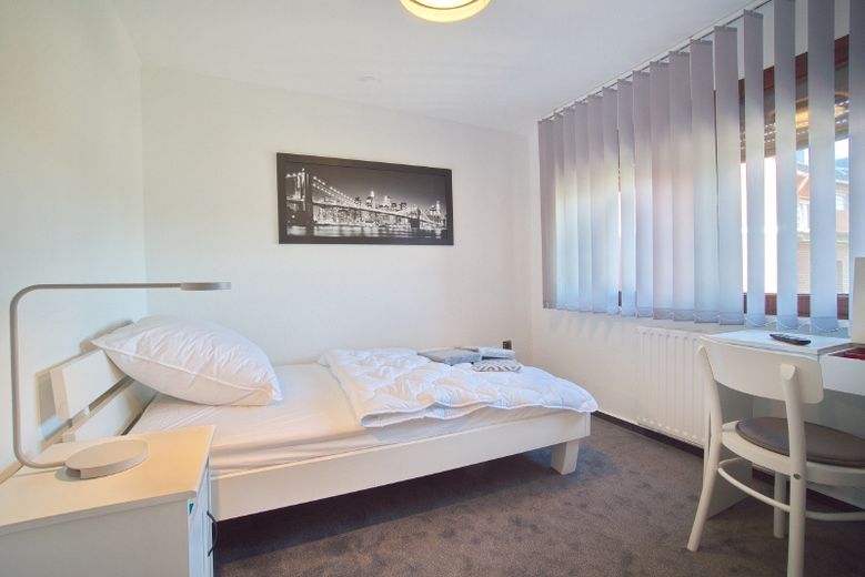 Charmante Etagenwohnung mit Terrassennutzung, PKW-Stellplatz möglich, sehr gute Infrastruktur – cd6b0f2aada274f581baff97312a89795a7b656e.jpg