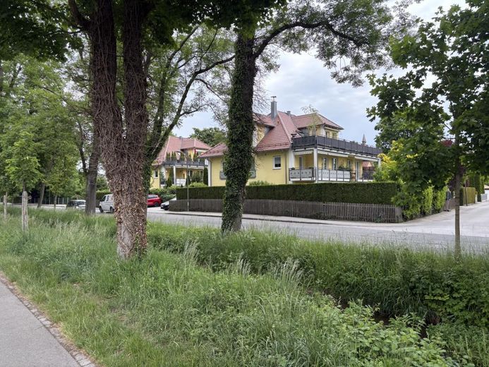 Gegenüberliegender Nachbar