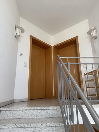 stilvolle 2-Zimmer-DG-Wohnung mit beeindruckender Raumhöhe - zentral in Mz-Kastel, von privat – Foto 15
