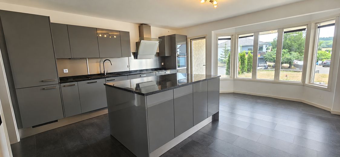 Exklusives Landhaus mit 255 m² Wohnfläche auf 1.600 m² Traumgrundstück im Taunus – Küche
