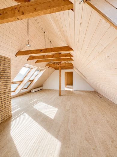 155 m² Maisonette mit außergewöhnlichem Wohngefühl | 4 Zimmer | 2 Bäder – oberer Wohnbereich