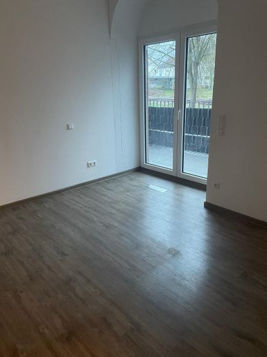 Noch dieses Jahr neu durchstarten: Helle 2-Zimmer-Wohnung mit Balkon im Herzen von Walldürn – Foto 10