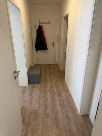 Moderne, kernsanierte 3-Zimmer-Wohnung (65 qm) im 2. OG – Gute Lage nahe FH Niederrhein! – Flur
