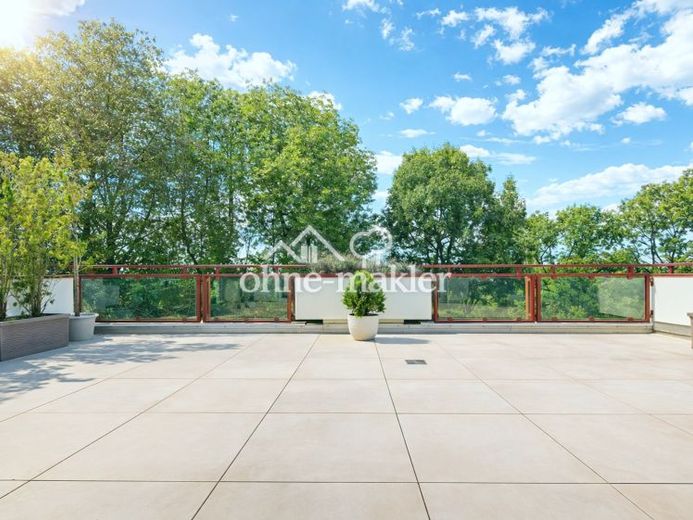 Ático de diseño con terraza de ensueño y vistas sobre el Isarhochufer: SIN COMISIÓN – Foto 1