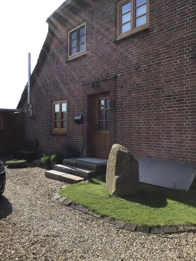 Wunderschönes  Reetdachhaus in Heinkenborstel am Naturpark Aukrug- von privat! – Foto 2