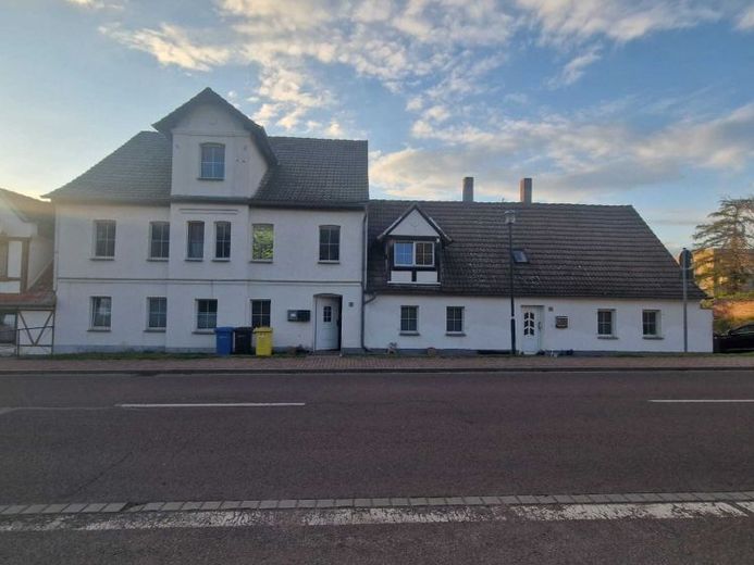Wettin-Löbejün-Rothenburg, MFH + angrenzendem Reihenendhaus – Foto 1