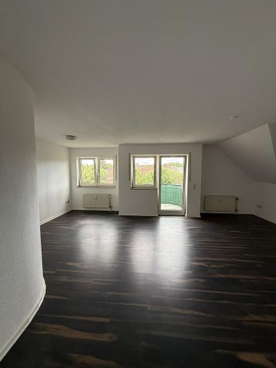 Maisonette-Charme unterm Dach – ruhige Lage in Grevenbroich – Foto 4