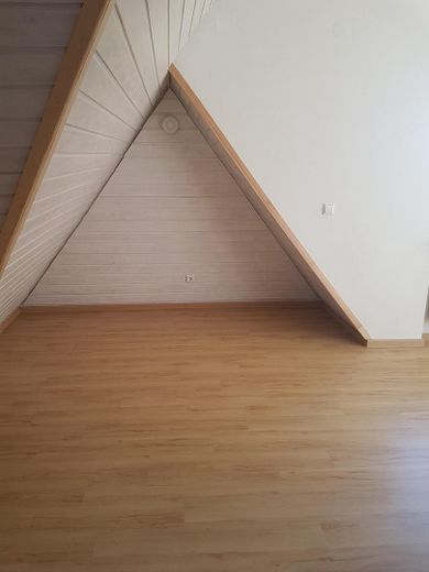 Helle Dachgeschosswohnung mit Marktplatzblick – zentral in Bad Buchau – Schlafen