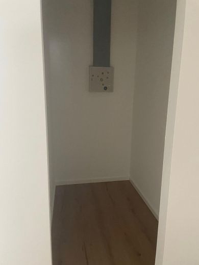 Attico in posizione centrale – Abstellkammer