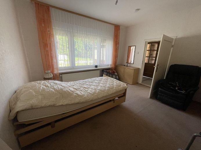 Haus mit Baugrundstück in Top Ortslage – Schlafzimmer