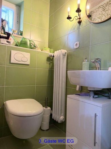 Viel Platz für Ihre Familie in einem gepflegten Reihenmittelhaus in Dachau – Gäste WC