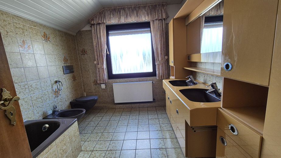 Hauptbadezimmer Obergeschoss